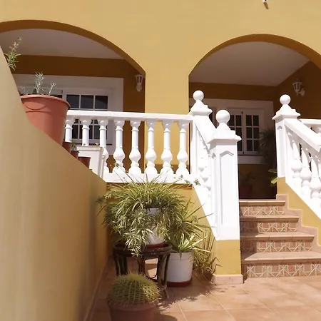 Reina Penzion *